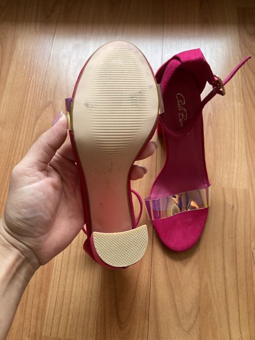 Официални обувки на ток