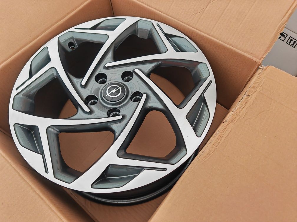 Vand jante de aliaj pentru Opel Insignia pe 18 marca RC wheels