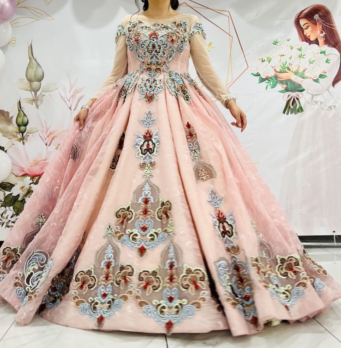 Красивое узату платье 40 тыс тг