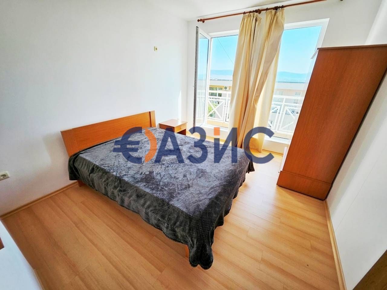 Продава се Тристаен апартамент в к.к. Слънчев бряг - 80 кв.м за 712 €/кв.м - Снимка #7