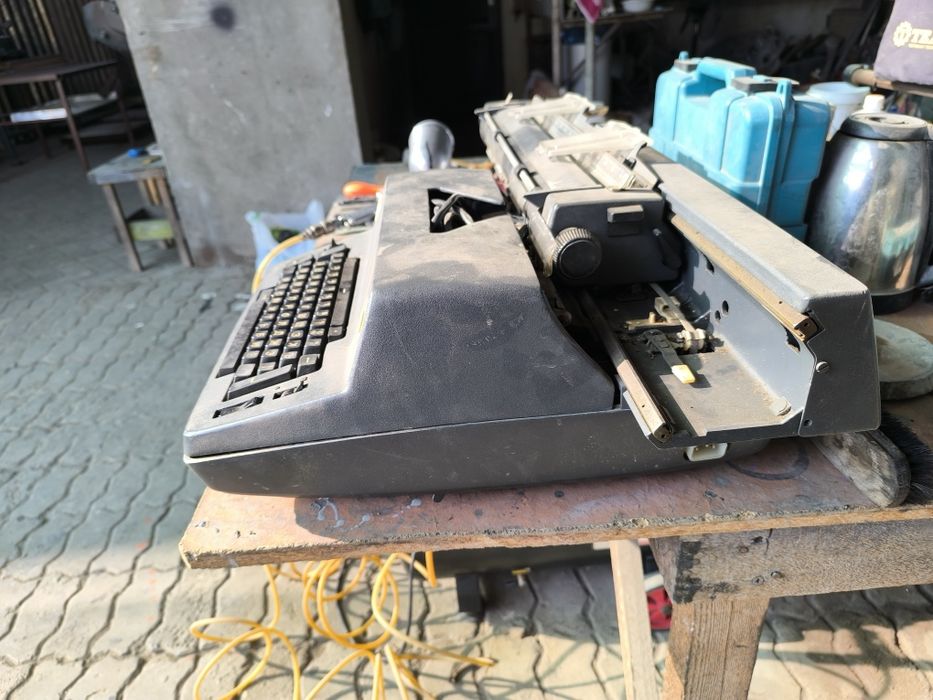 Пишущая машинка "Ятрань" (СССР) - Винтаж