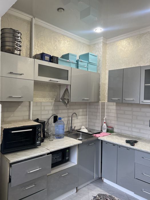 Продам кухонную гарнитуру срочно