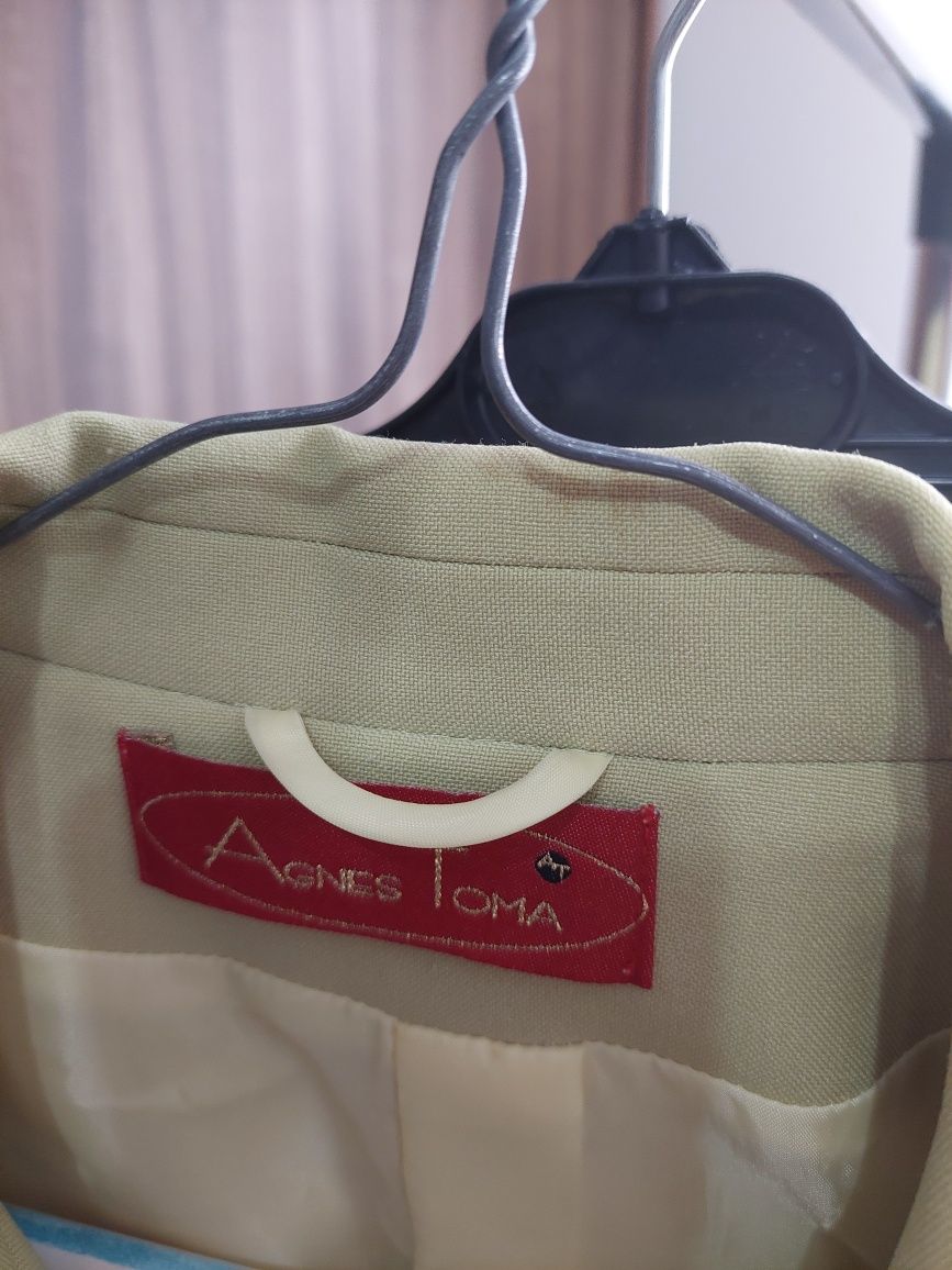 Costum Agnes Toma