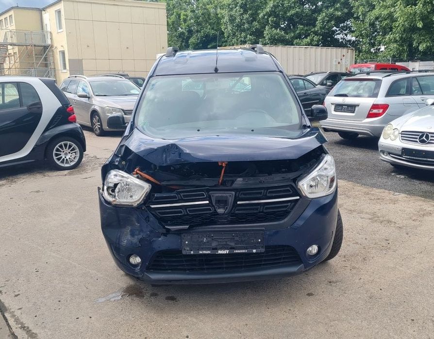 Dacia dokker avariat an 2020 motor 13 tce 260000 km