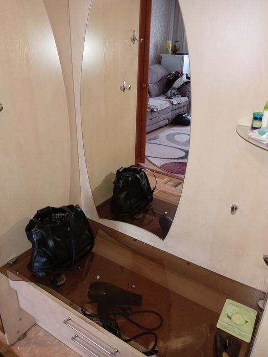 Продам прихожку  вместительную
