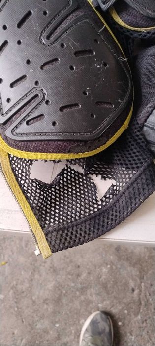 Ризница наколенки Ацербис