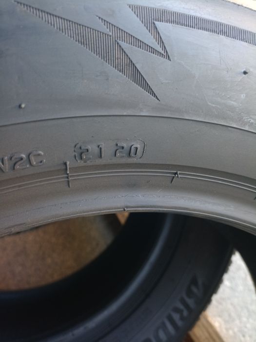 4 anvelope de iarna Bridgestone 215/65 R17 2xdot 2120 2xdot 1122