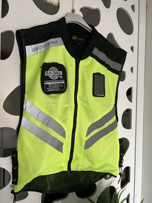 Vesta reflectorizanta, Fluorescent Verde