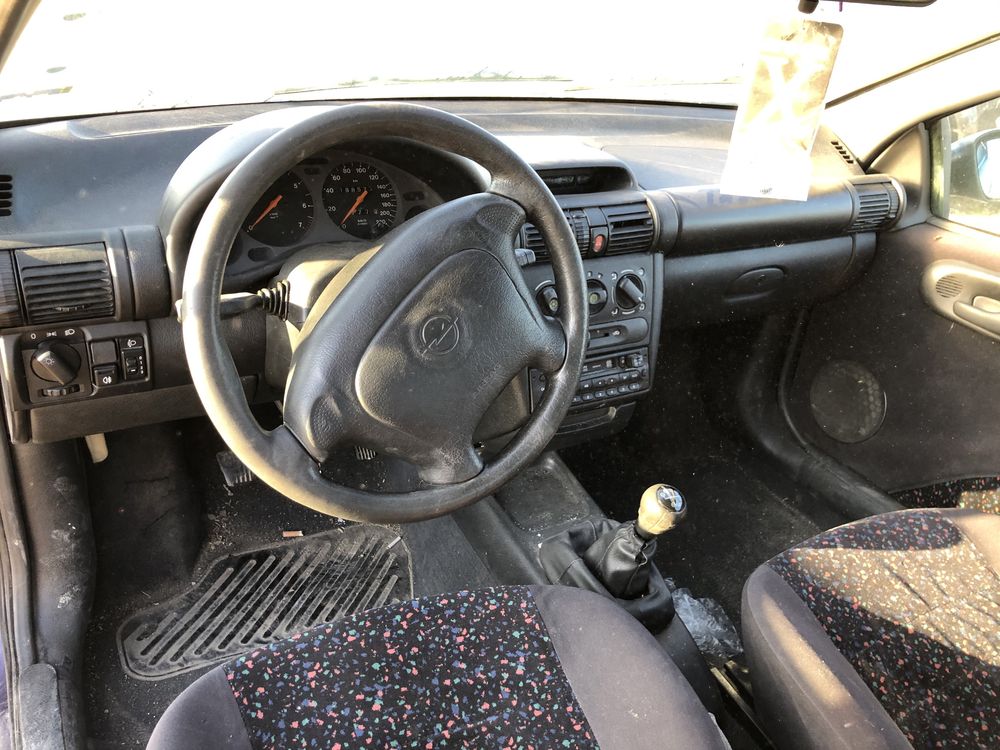 Opel Tigra, 1996г.1,6 Benzin 101cc.