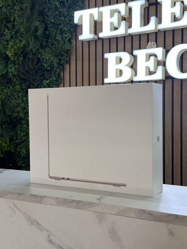 MacBook Air / M4 / 13-inch / 512GB / 16GB RAM / Sigilat