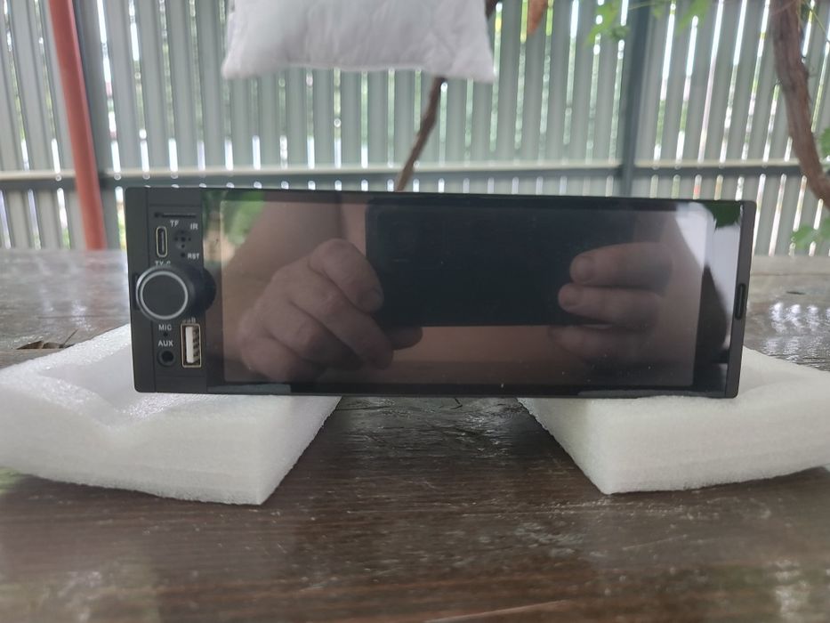 Radio cu bluetooth și car play android