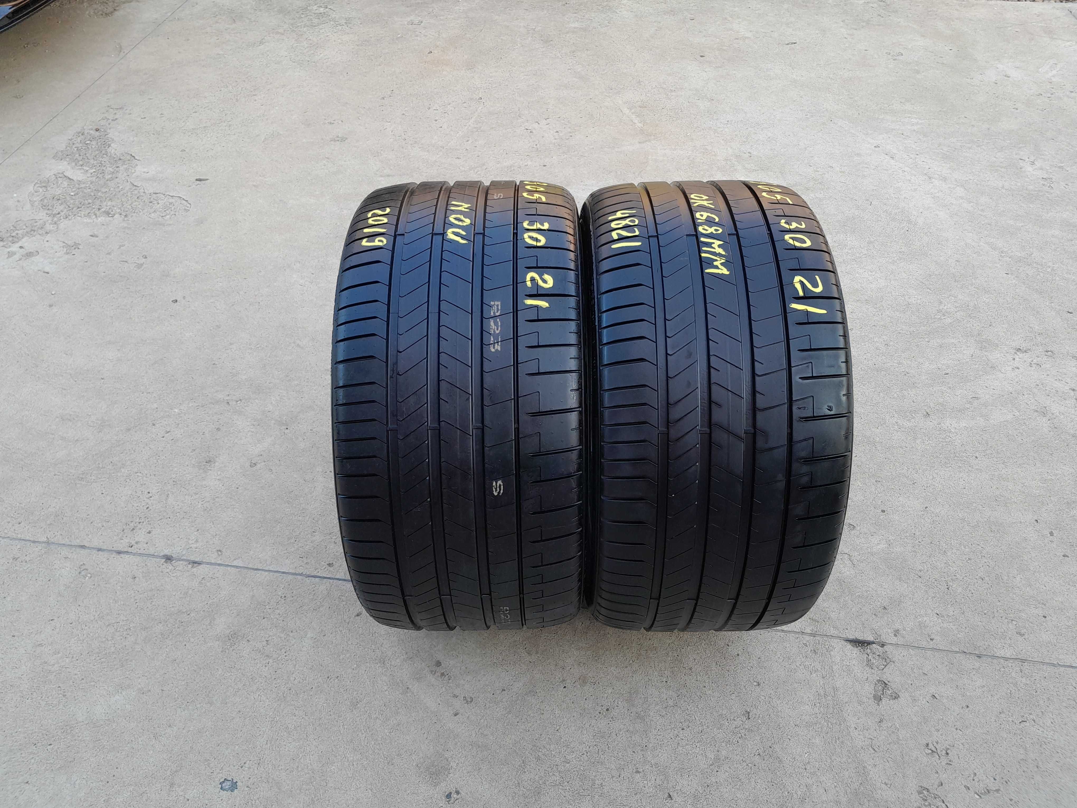 Doua anvelope noi de vara 305 30 21 pirelli p zero sc