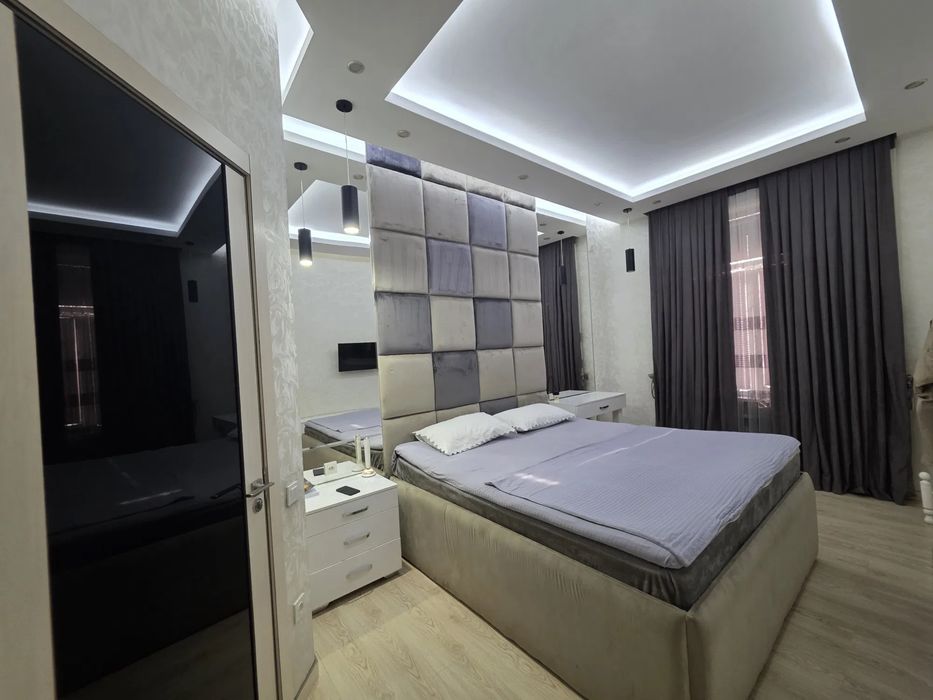 ( К42 ) СРОЧНО Продается 5-ком квартира на Шота Руставели