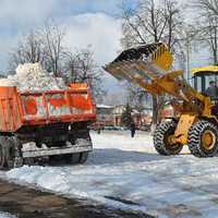 Уборка Вывоз мусора. Камаз. Шахман.Погрузчик. Доставка песка, щ