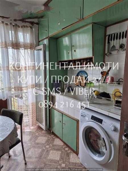 код 63054. Тристаен стандартен панел 80м2 -две спални, хол, кухня