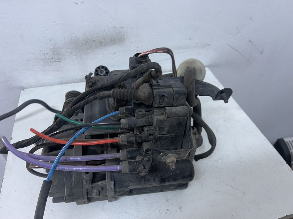 Bloc valve supape suspensie aer 4M0616013A Audi Q8 4 M Q7 4M 15-2023