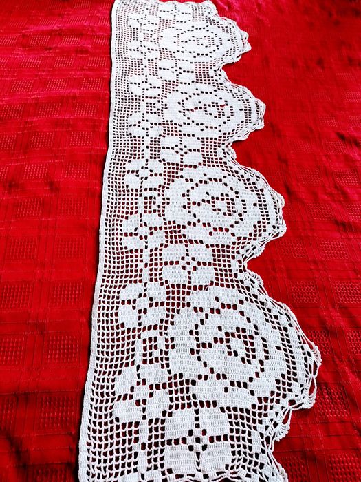 PERDEA țărănească tradițională, împletită la mâna