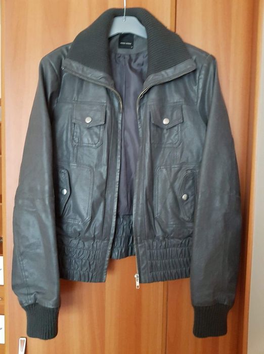 Geacă de piele,Mar.M,culoare gri