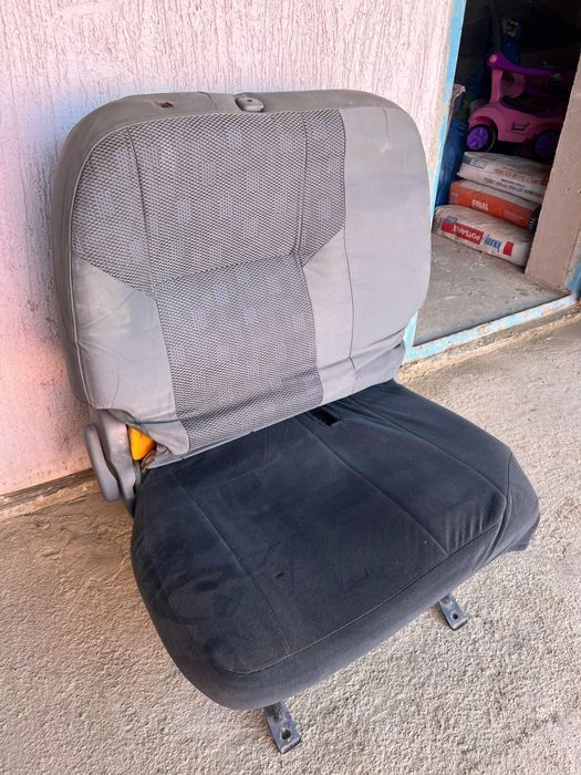 Сиденье пикапқа хайлюкс