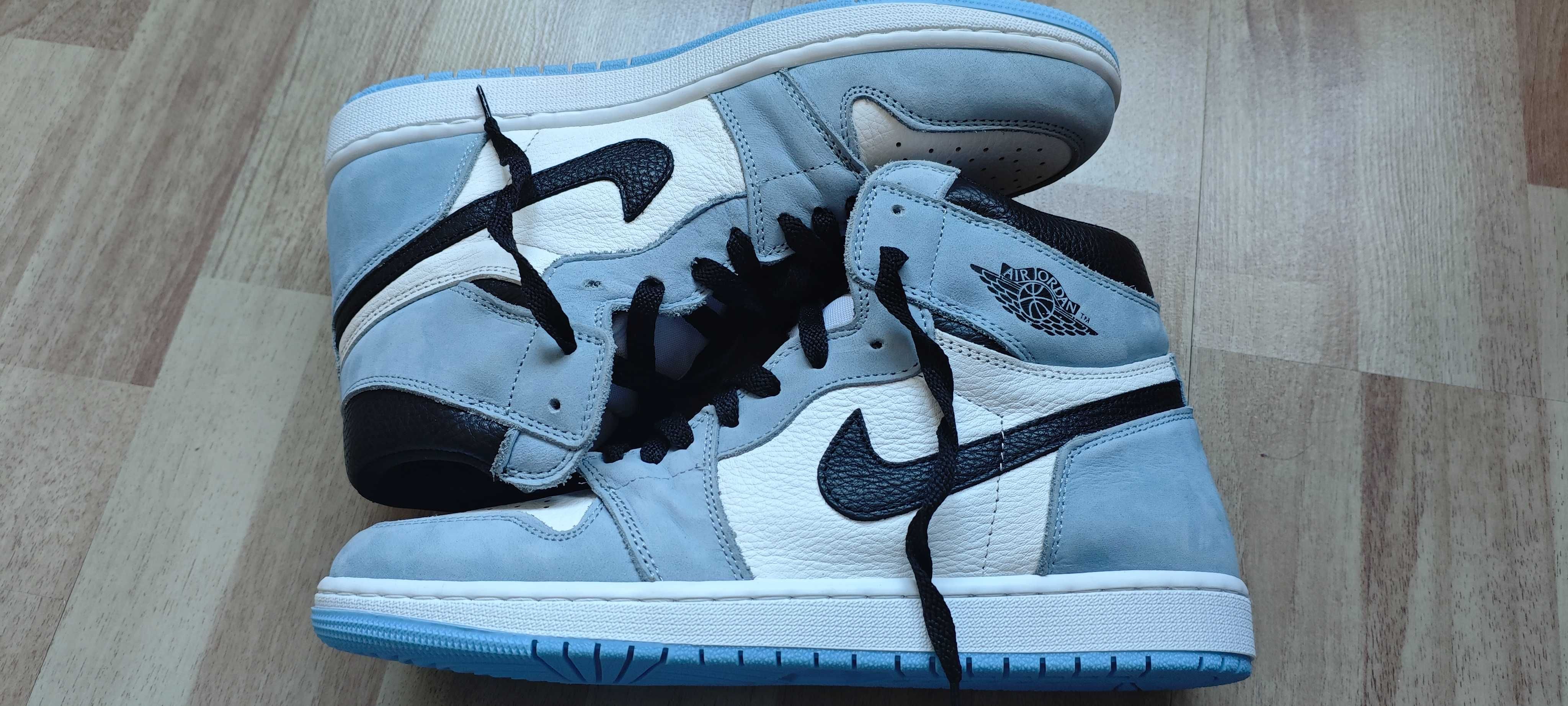 Vând Jordan 1 high university blue.
