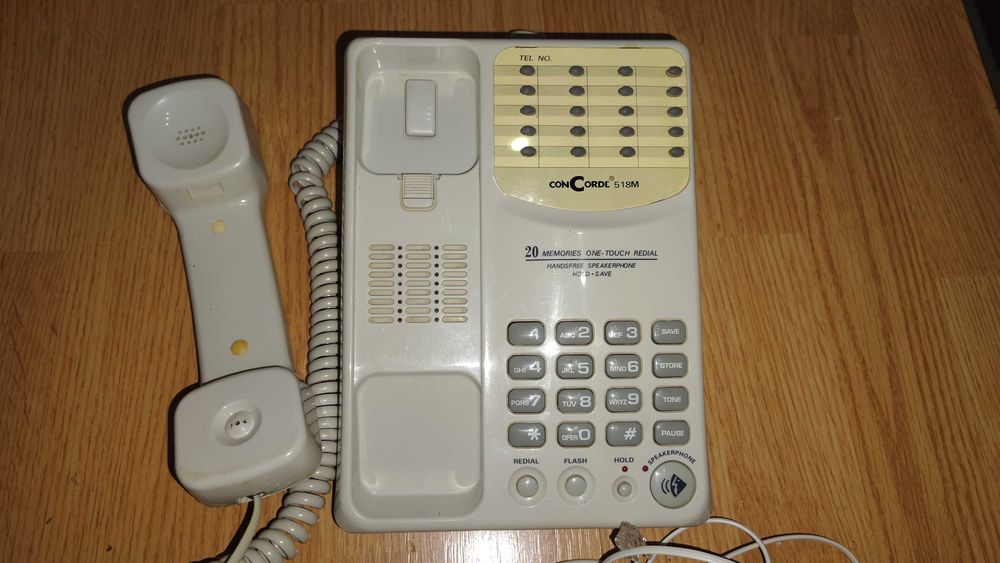 Telefon fix cu memorare numere + cablu