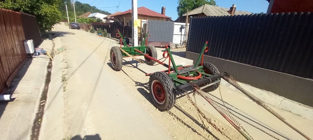 Vând caruta și ham urzaresc
