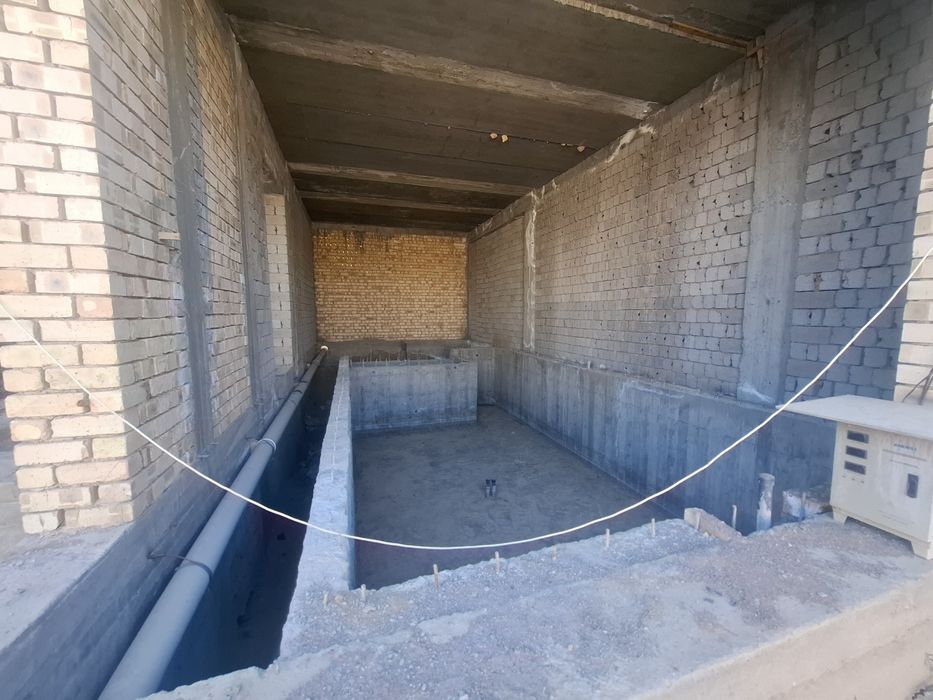 Oqtoshda srochna karopka dacha sotiladi