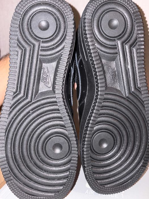 Nike Air Force 1 LV8/LE "Triple Black" - Номер 38