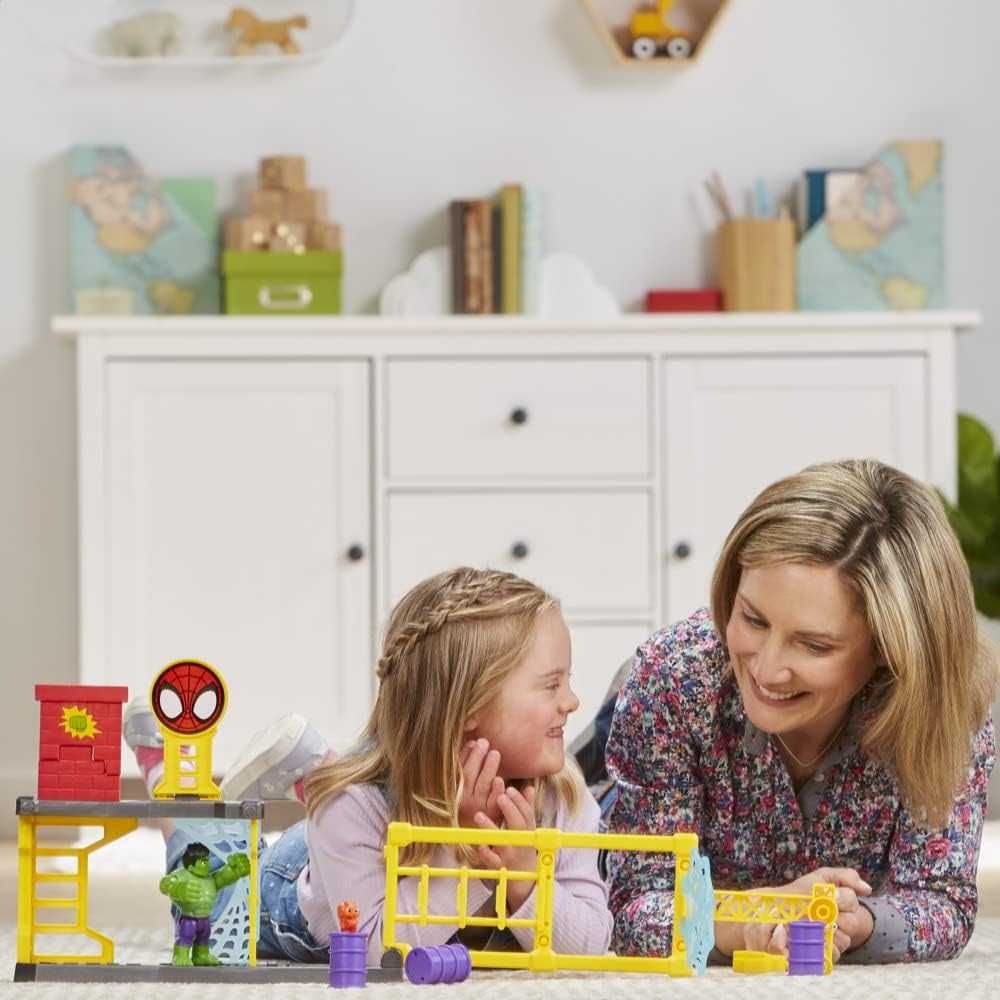 Спайдърмен Spidey Кулата на Спайди с фигурка на Хълк Marvel