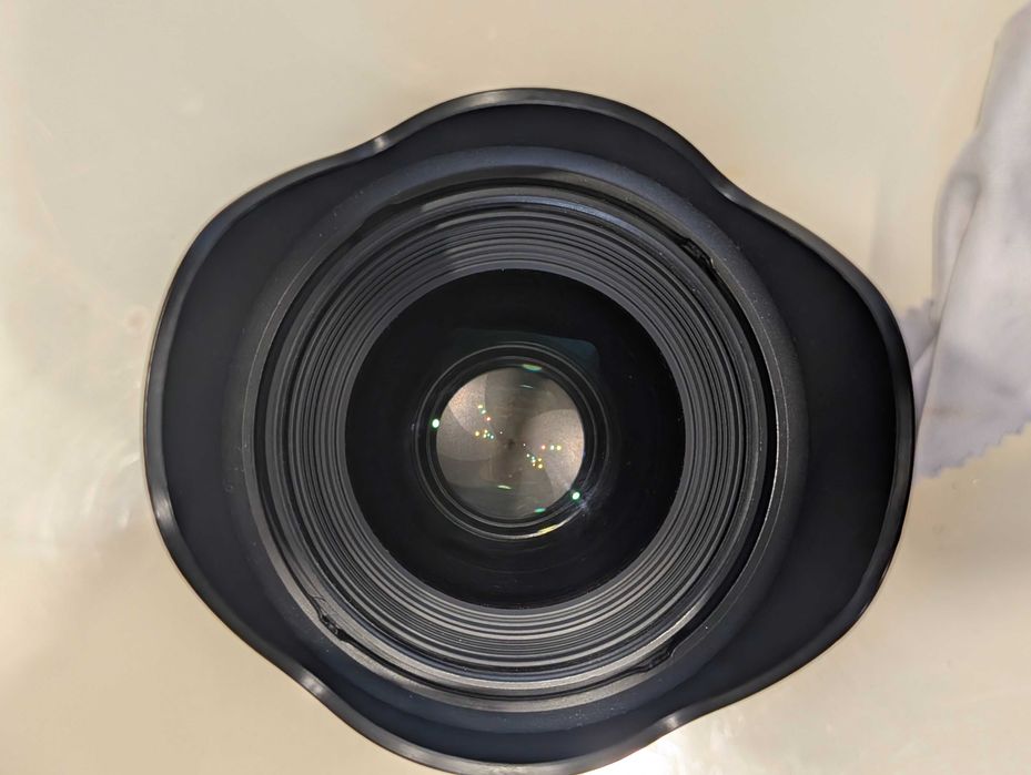 Sigma 35mm f/1.4 DG HSM Art за Nikon F – като нов + подарък Sigma Dock