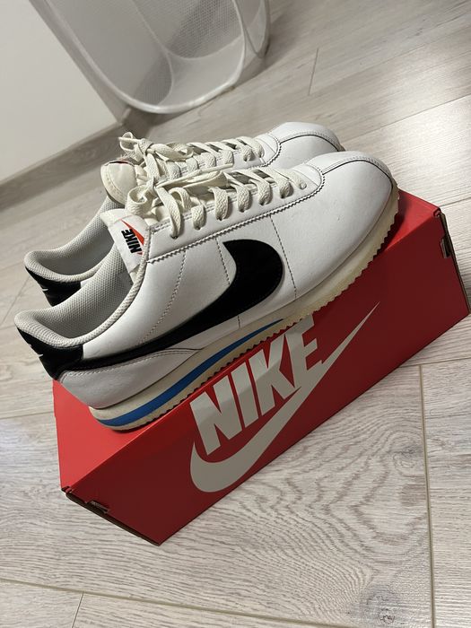 Nike cortez barbati marimea 42.5