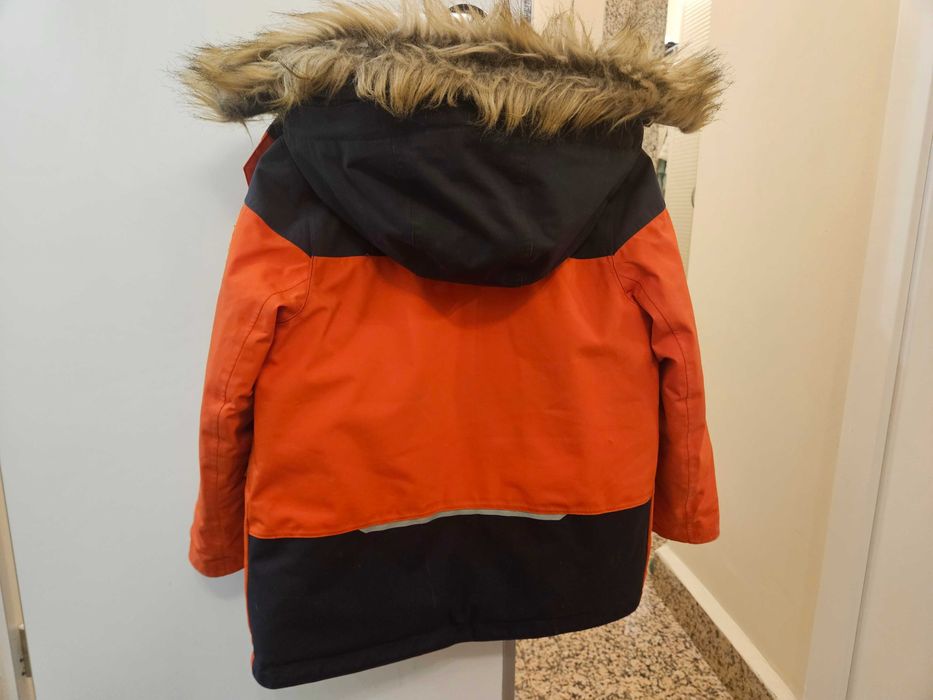 ДЕТСКО ЗИМНО ЯКЕ ТИП ПАРКА непромокаемо Decathlon 7-8 год.