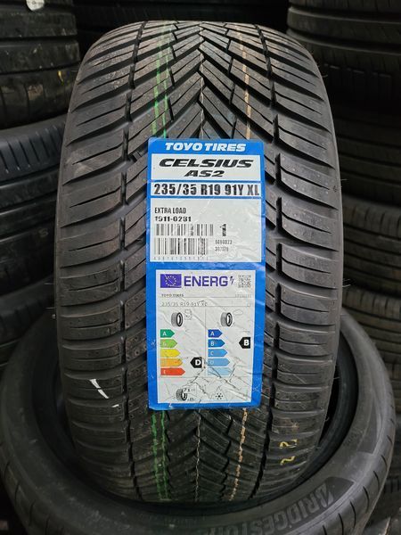 235/35/19 TOYO 4бр