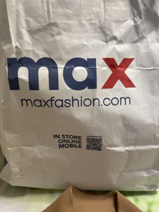 Куртка от бренда макс