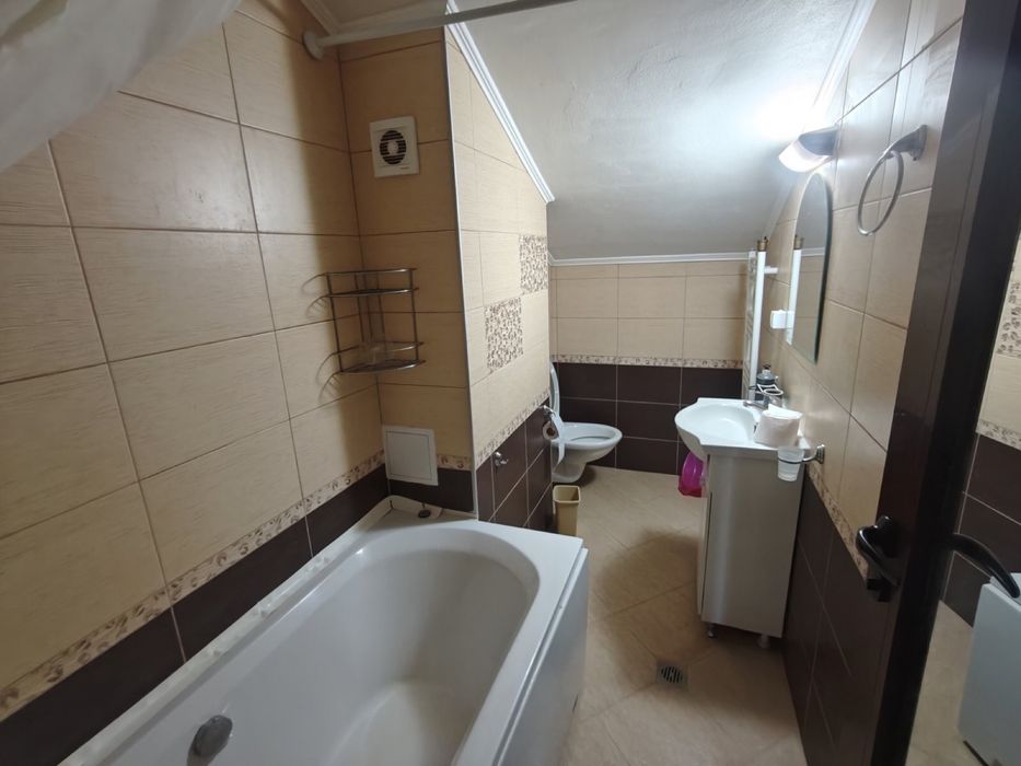 Уникална къща под наем