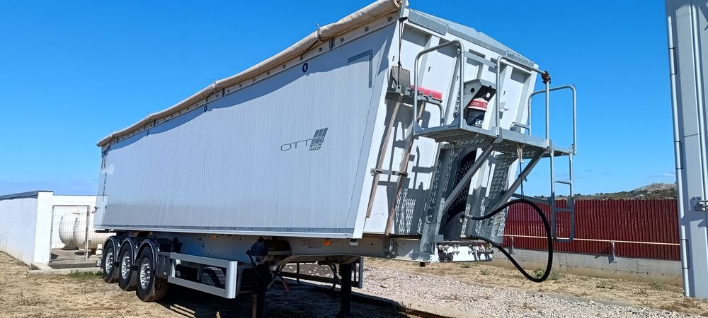 Semiremorci MEGA LIGHT 55mc, basculabile