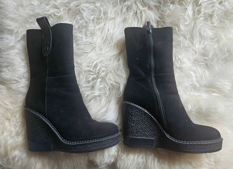 Женские зимние сапоги