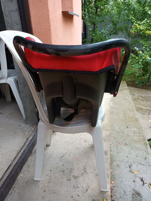 Scoică pentru bebeluși și pentru masina