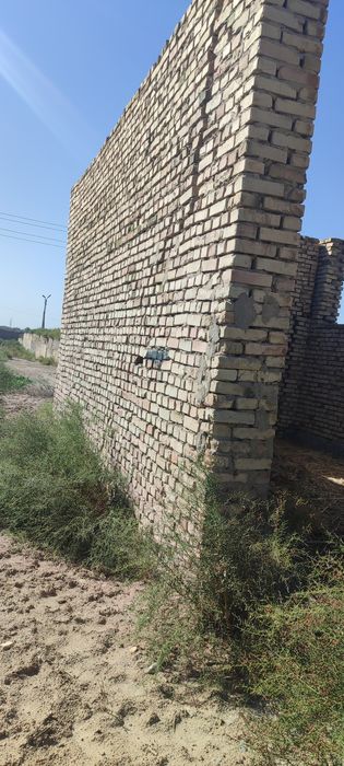 Pishgan kerpich sotiladi