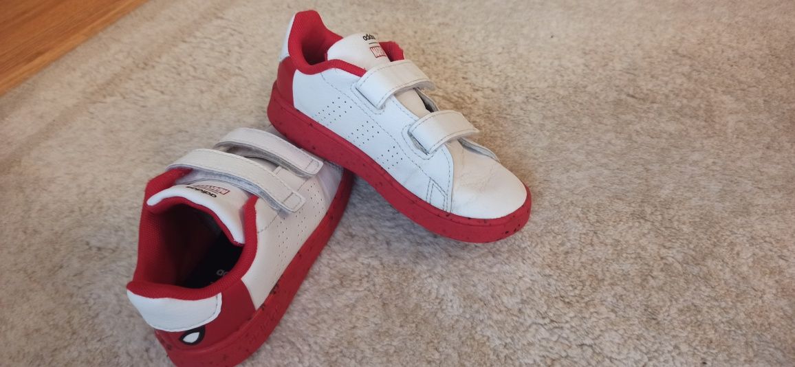Маратонки за момче Adidas Marvel Spiderman