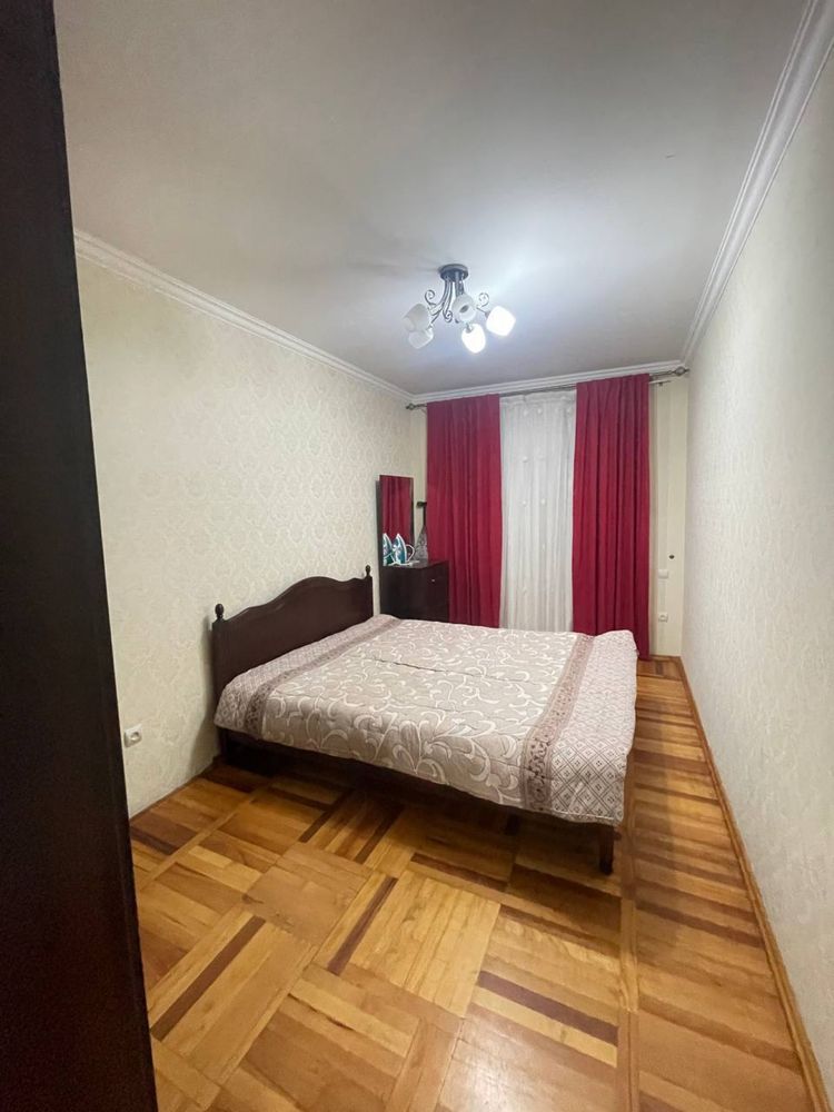 2 ком/3/4 кирпич, площадь 57м2. Метро Космонавтов