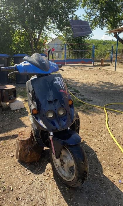 Vând scuter Malaguti f12