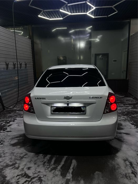 Lacetti 1.8 2010 yil srochna