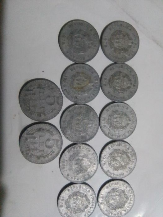 Monede și decorații