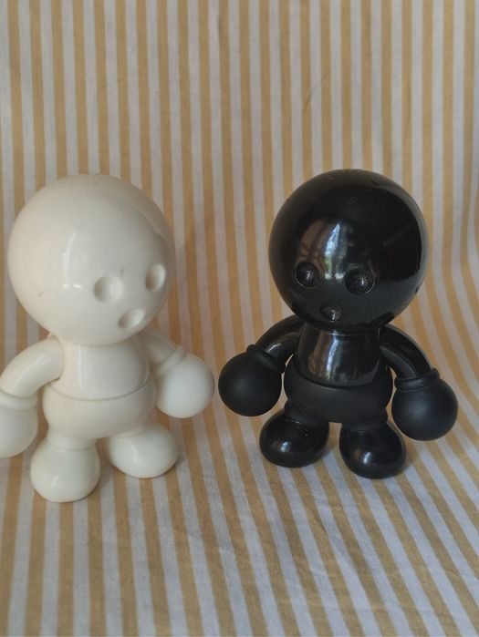 Японски дизайнерски фигурки