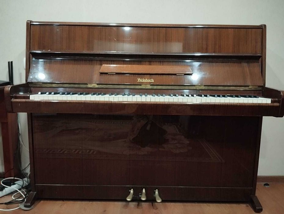 Продам Фортепиано Weinbach