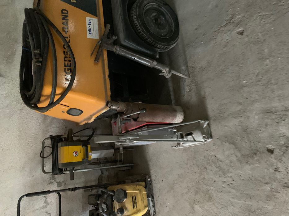 Inchirez  scule , Placa Asfalt, Mai Compactor Nasaud etc….