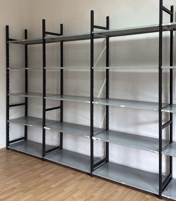 Rafturi metalice cu polița depozitare