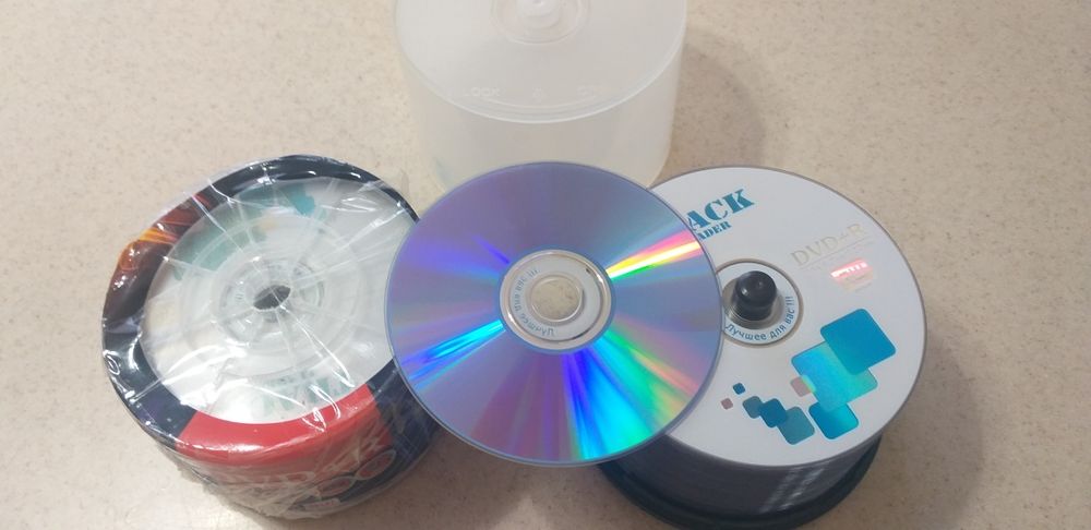 DVD-диски в упаковке