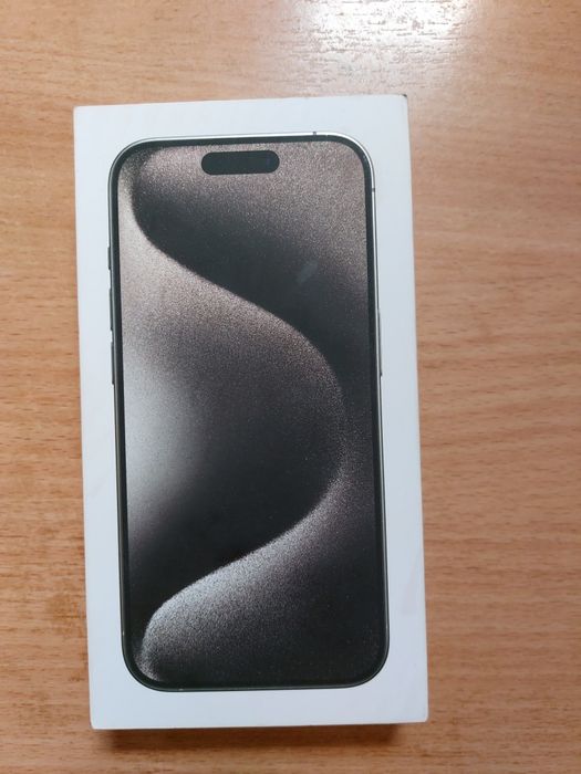 В продаже IPhone 15 pro